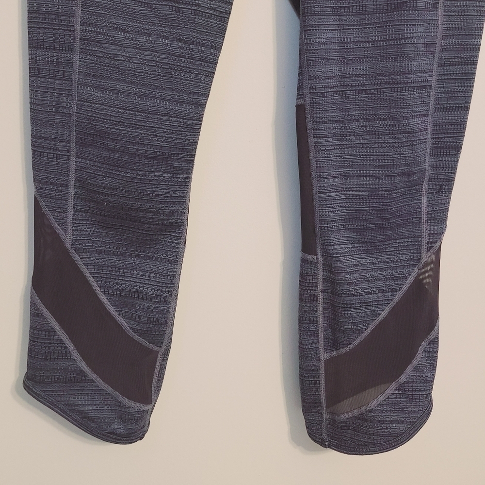 Athleta | Women's Blue Chat to Town Cropped Athletic Leggings (Size Medium) - Picture 12 of 13
